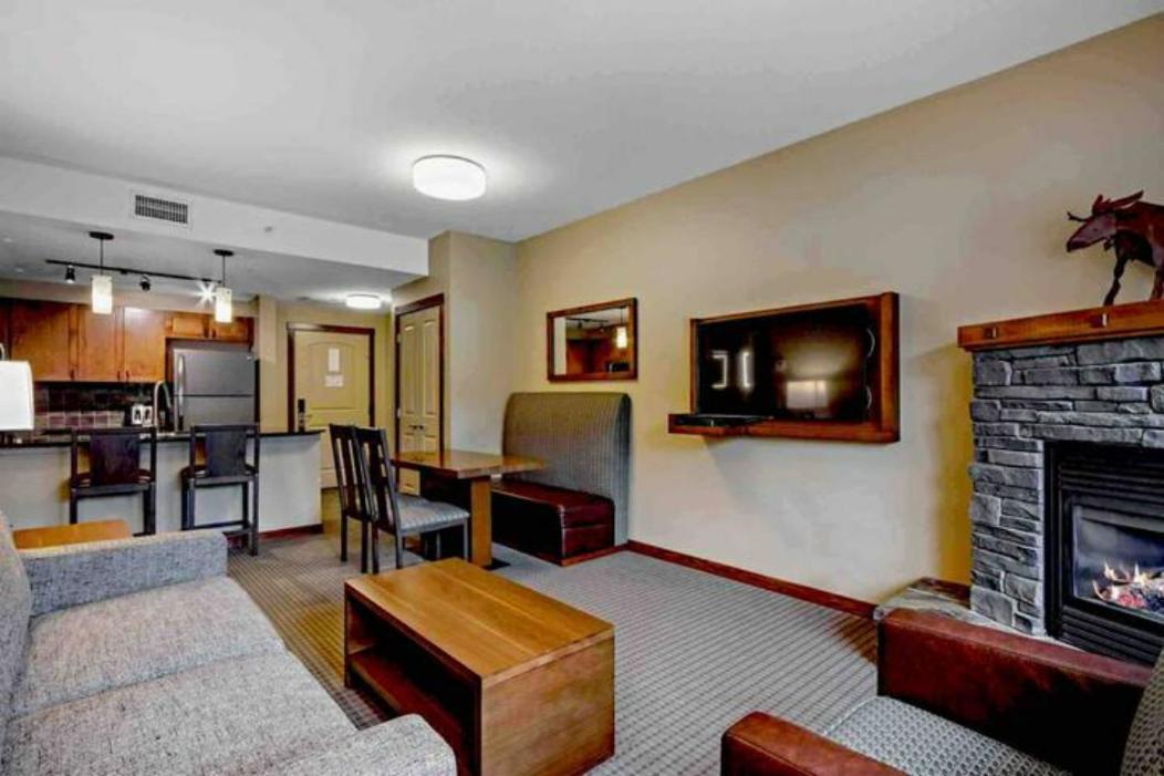 Falcon Crest Lodge 1 Bedroom Condo With Gym & Hot-Tubs & Mountain View Canmore Zewnętrze zdjęcie