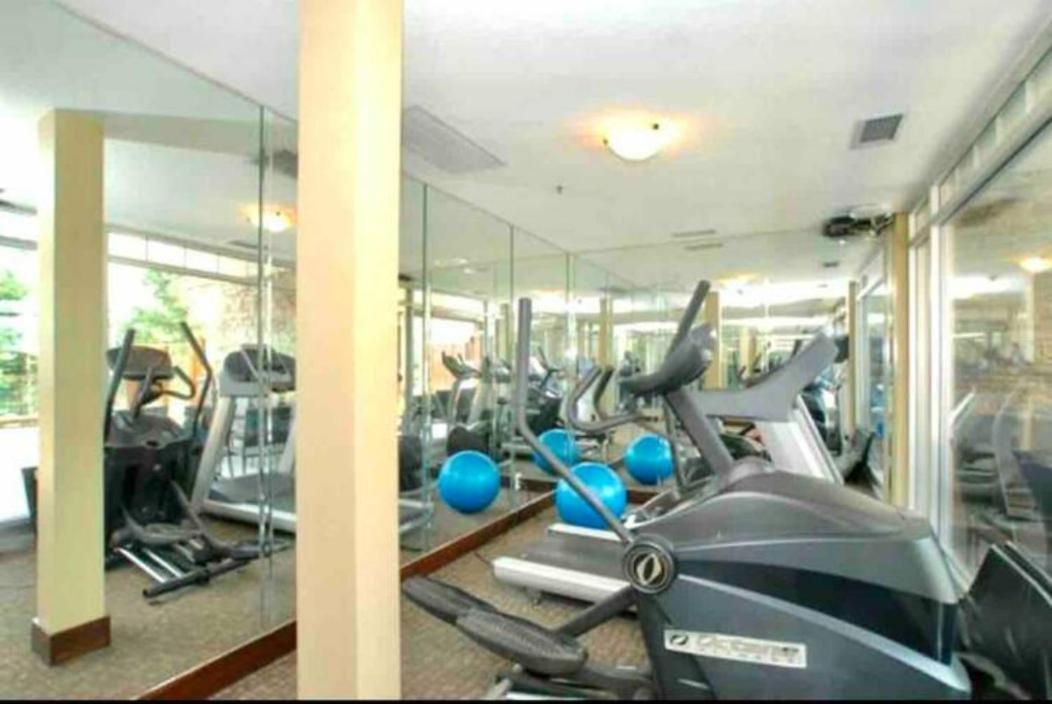 Falcon Crest Lodge 1 Bedroom Condo With Gym & Hot-Tubs & Mountain View Canmore Zewnętrze zdjęcie