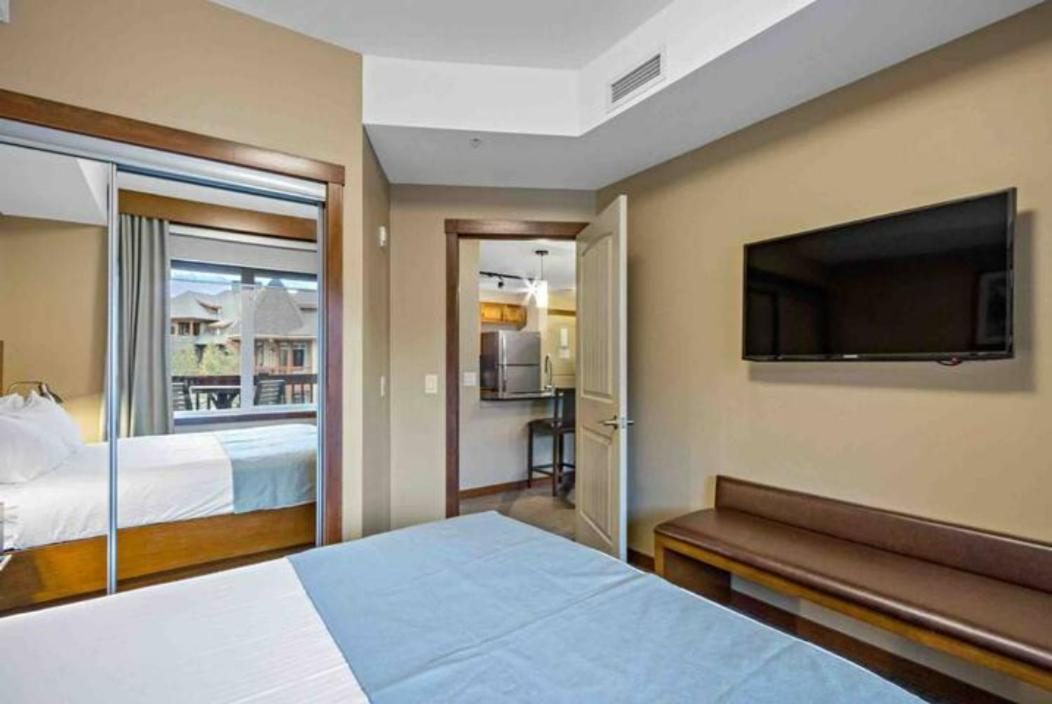 Falcon Crest Lodge 1 Bedroom Condo With Gym & Hot-Tubs & Mountain View Canmore Zewnętrze zdjęcie